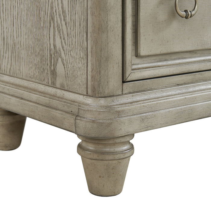Whit-Ash Panel Bedroom Set with Door Chest