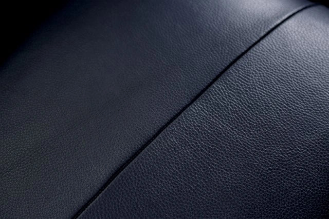 Mezzanotte Loveseat